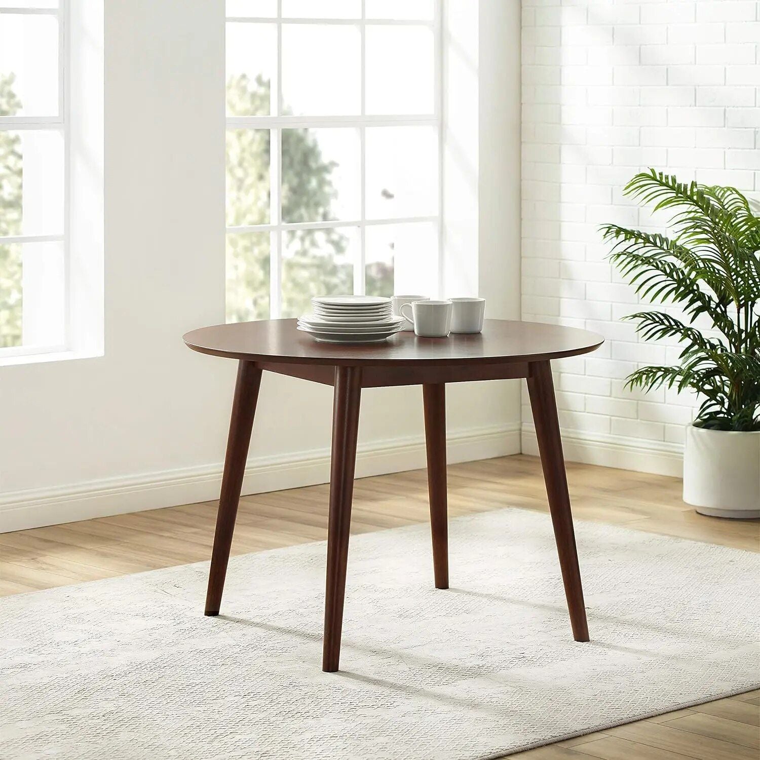 Elegant Mid-Century Modern Round Dining Table