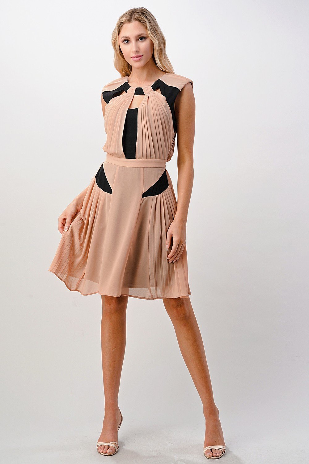 Color Blocked Pleated Fashion Dress