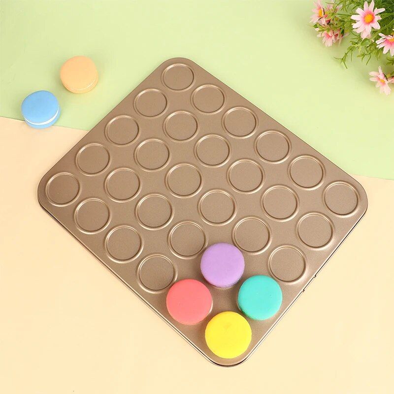 Deluxe 30-Hole Carbon Steel Macaroon Baking Kit