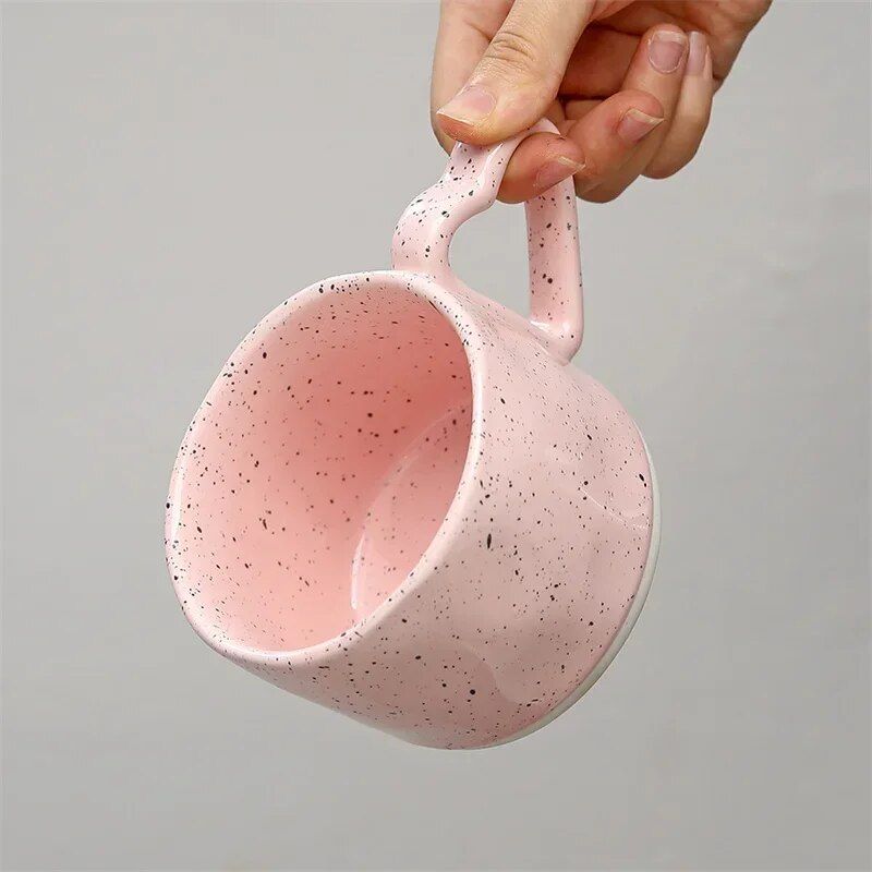 Charming Pink Love-Handle Ceramic Mug - Perfect for Coffee, Oatmeal, and More