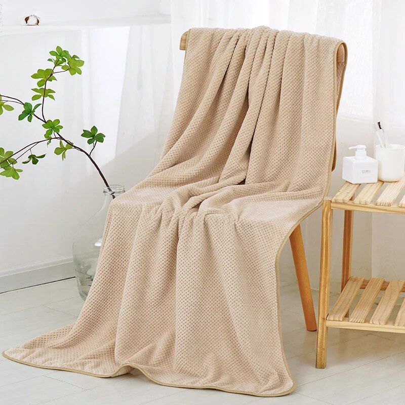 Luxurious Quick-Dry Coral Fleece Bath Towel