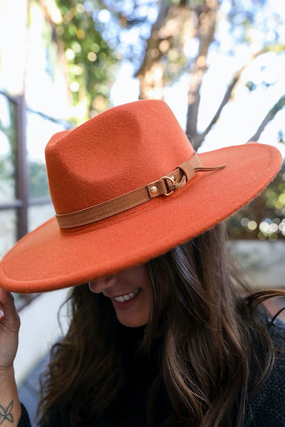 Women's Flat Brim Buckle Hat