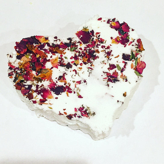 Rose heart bath bomb / organic bath bomb / | White Smokey