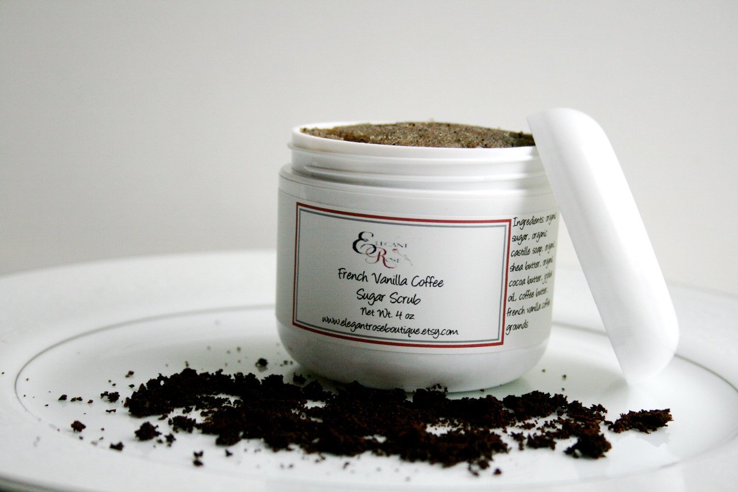 Organic French Vanilla Coffee Scrub | Maroon Oliver