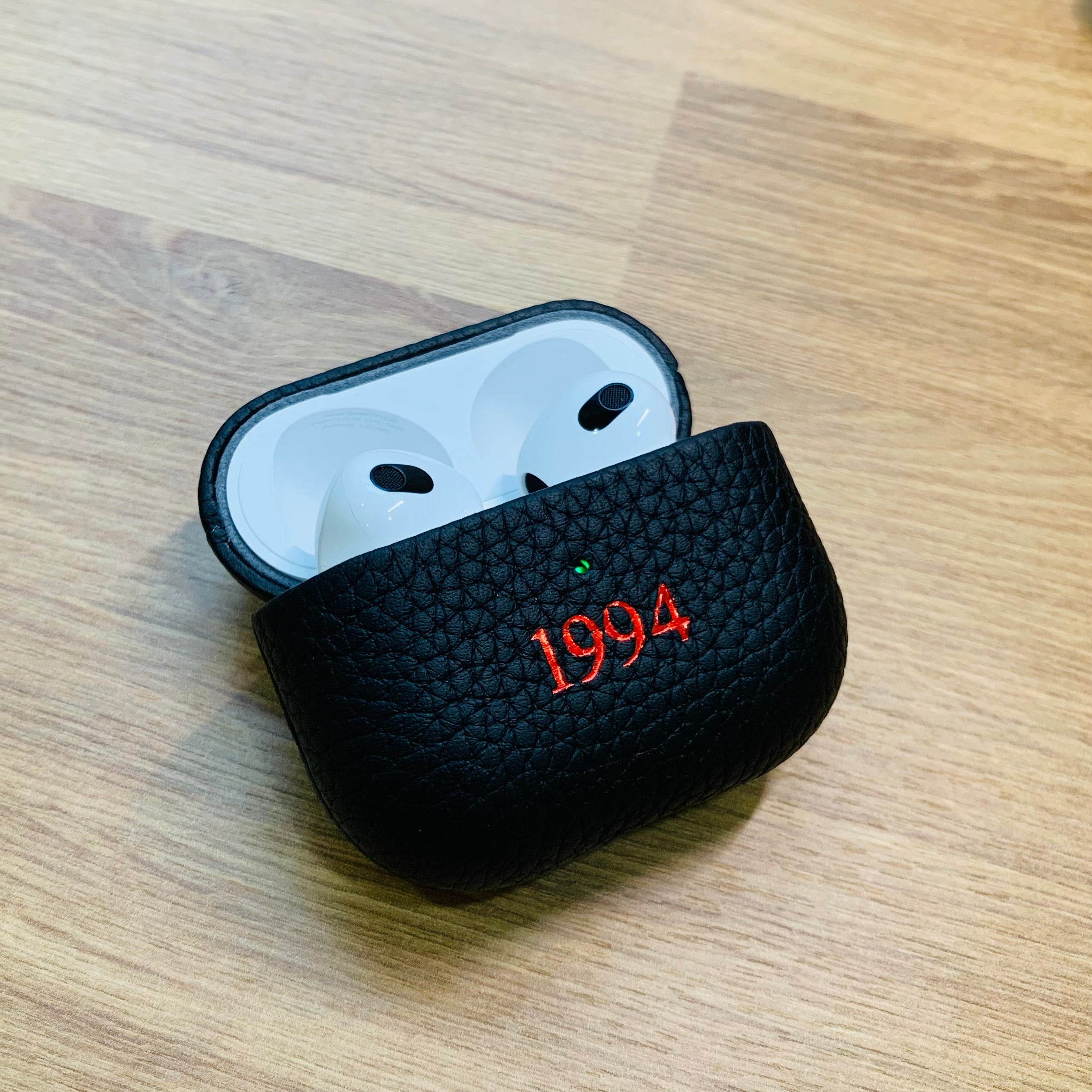 Custom Apple AirPods Pro Pebble Leather Case Debossed | Black White