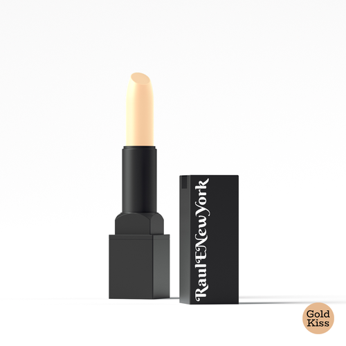 Lipstick with a formula that lasts all day with avocado oil and